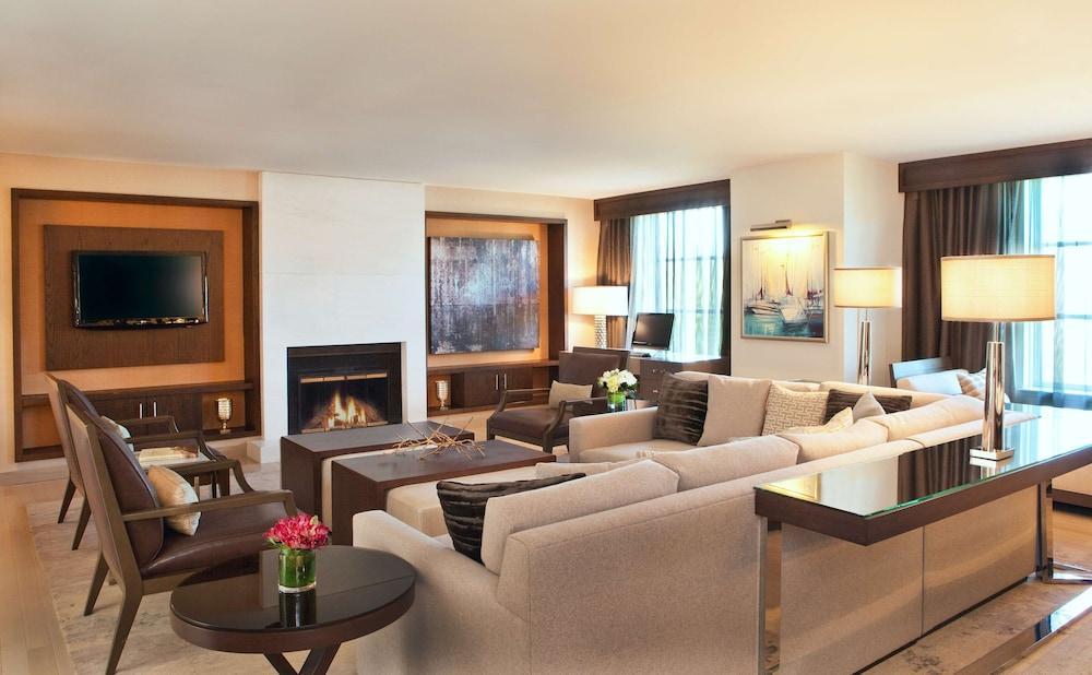 Hyatt Regency Hotel